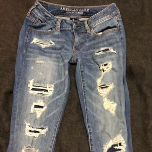 American eagle distressed jeans